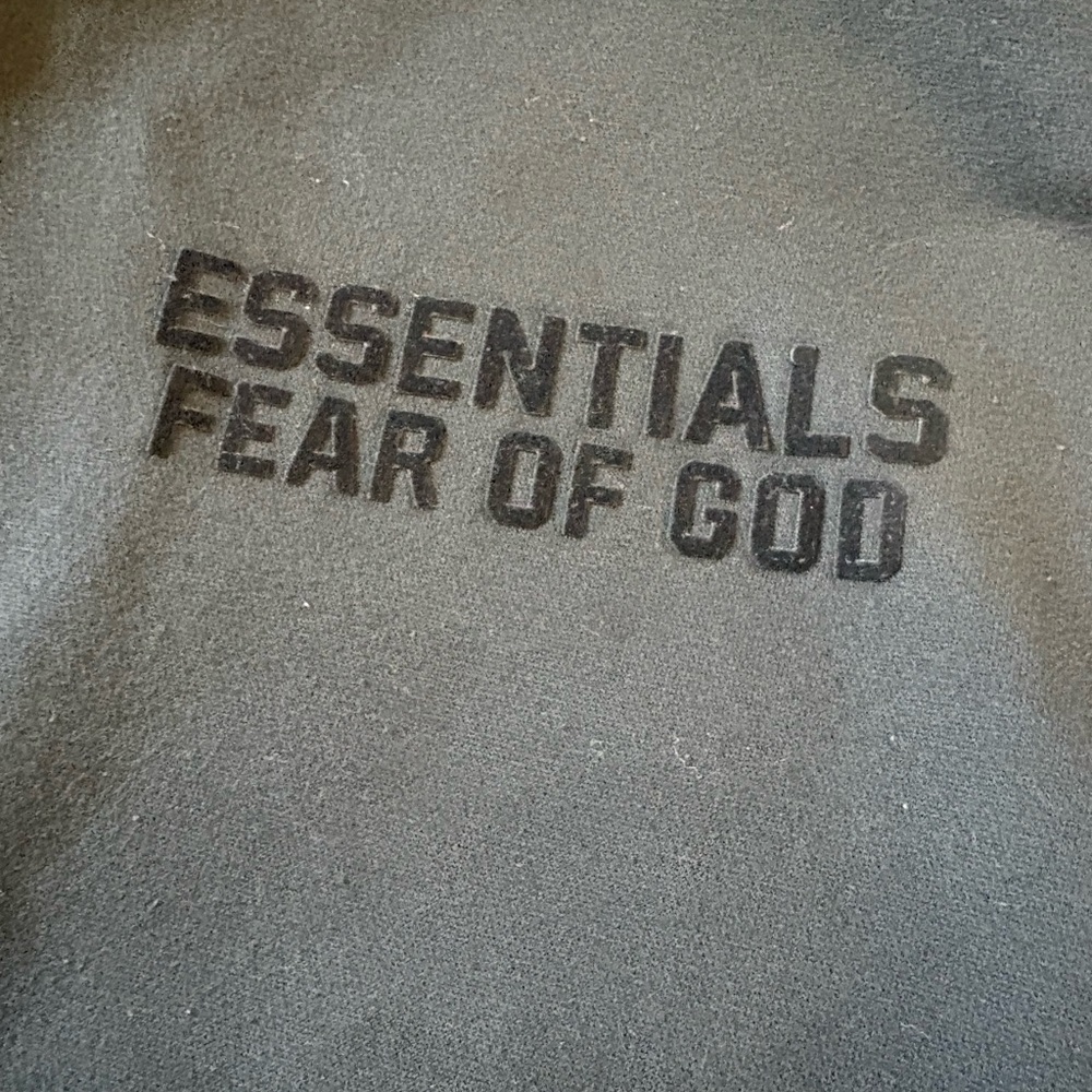 Essentials Fear of God Black Sweatpants - Picture 2 of 6